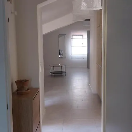 Apartman Free Parking The Garden Loft